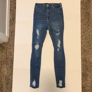 Hollister Ripped High-Rise Jean Leggings